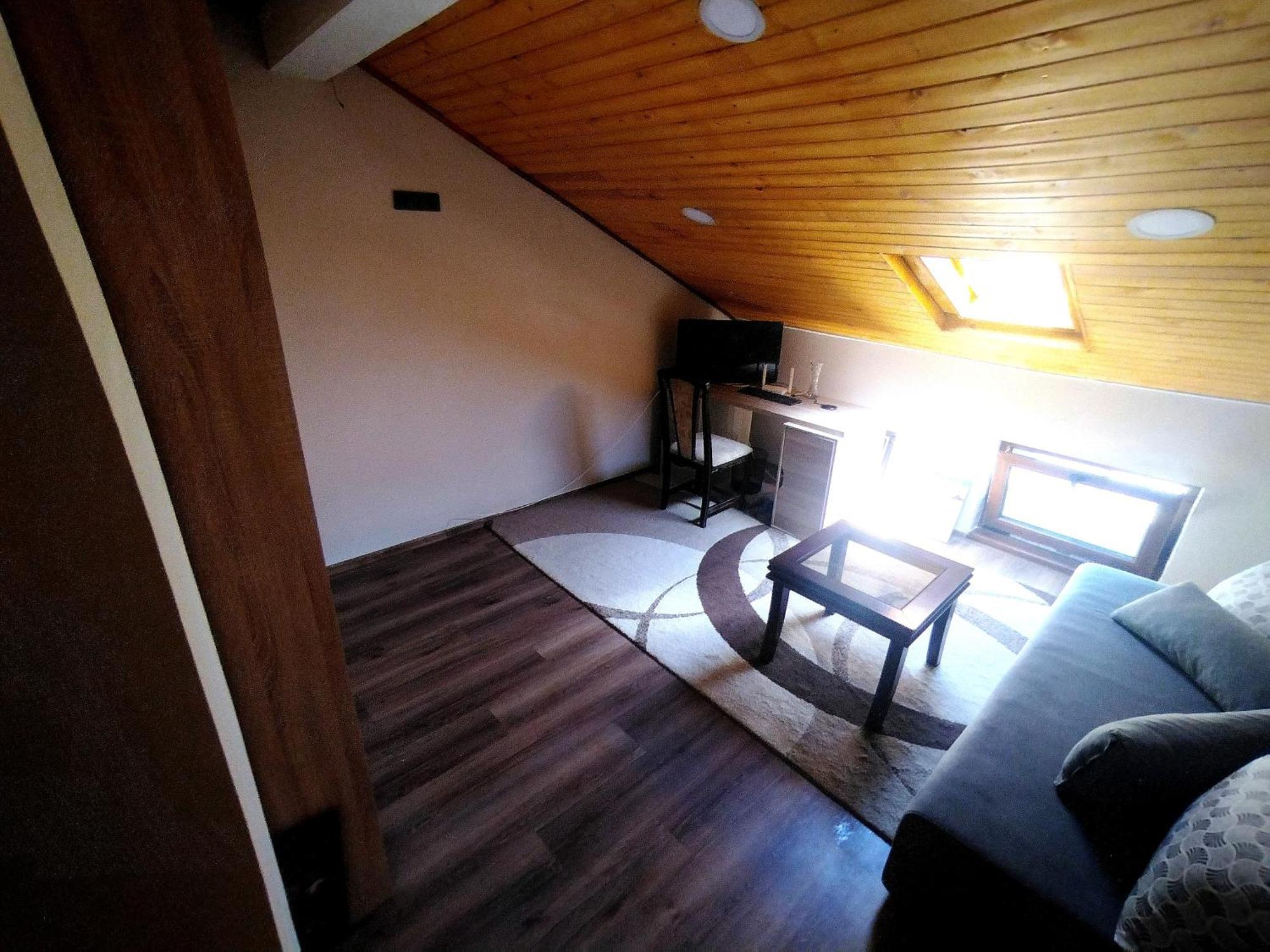 Low Budget Apartment With Breakfast #3 فارنا المظهر الخارجي الصورة